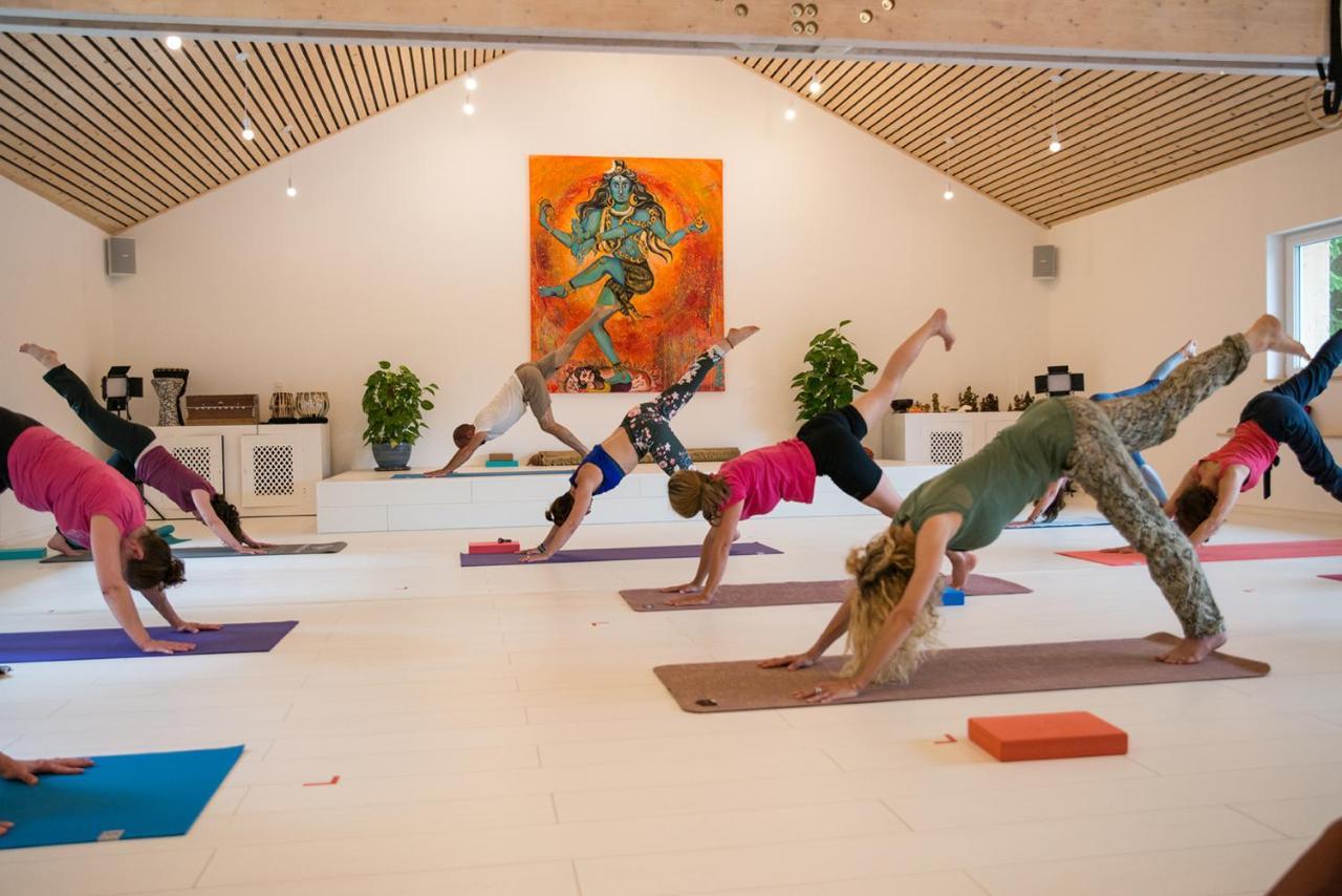 Sanskriti Hotel Scionzier Eksteriør billede